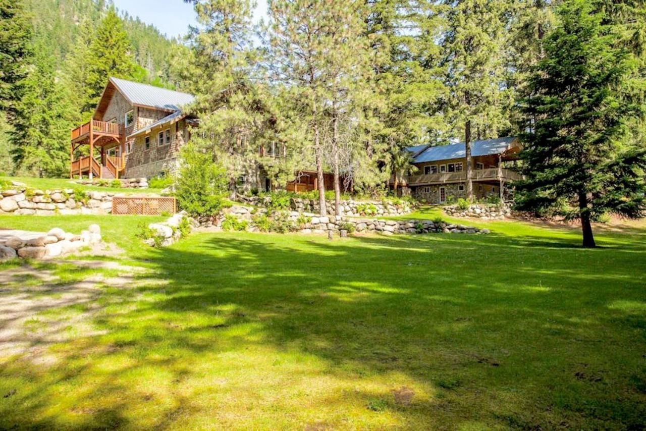 Snowgrass Lodge - River, Mountain Views & Hot Tub 莱文沃思 外观 照片